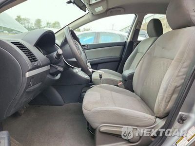 Zdjęcie 7 z 12 samochodu: 2011 NISSAN SENTRA 2.0 VIN:3N1AB6AP5BL640629 - miniatura