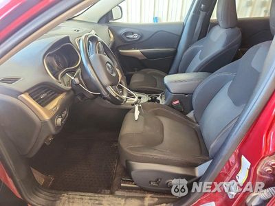 Zdjęcie 7 z 12 samochodu: 2017 JEEP CHEROKEE LATITUDE VIN:1C4PJMCS0HW631517 - miniatura