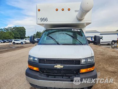 Piąte zdjęcie samochodu w środku: 2018 CHEVROLET EXPRESS BOX TRUCK VIN:1GB0GSFGXJ1345290 - miniatura