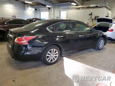 Trzecie zdjęcie samochodu z tyłu: 2015 NISSAN ALTIMA 2.5 S VIN:1N4AL3AP1FC231642 - miniatura