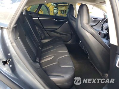 Zdjęcie 10 z 12 samochodu: 2014 TESLA MODEL S VIN:5YJSA1H10EFP43713 - miniatura