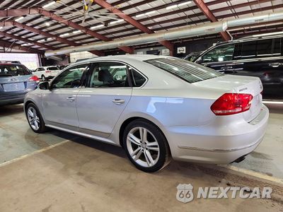 Drugie zdjęcie samochodu z przodu: 2015 VOLKSWAGEN PASSAT SE VIN:1VWBT7A31FC106558 - miniatura