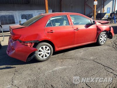 Trzecie zdjęcie samochodu z tyłu: 2010 TOYOTA COROLLA LE VIN:JTDBU4EEXA9101312 - miniatura