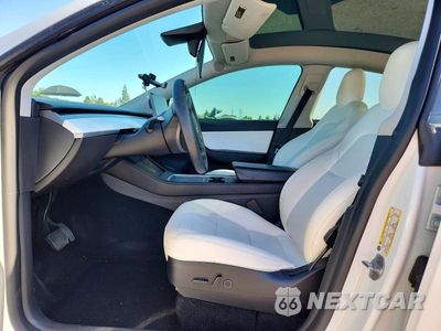 Zdjęcie 7 z 12 samochodu: 2021 TESLA MODEL Y VIN:5YJYGDEE9MF258969 - miniatura