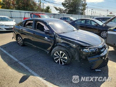 Czwarte zdjęcie samochodu z boku: 2025 VOLKSWAGEN JETTA S VIN:3VW5X7BU9SM044845 - miniatura