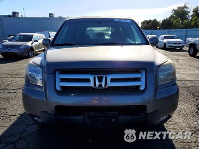 Piąte zdjęcie samochodu w środku: 2007 HONDA PILOT EX-L VIN:2HKYF18577H511810 - miniatura