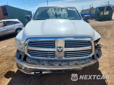 Piąte zdjęcie samochodu w środku: 2018 RAM 1500 SLT VIN:1C6RR7LM1JS336029 - miniatura