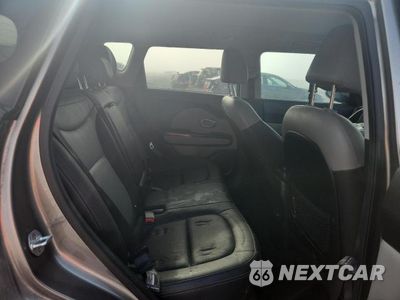 Zdjęcie 10 z 13 samochodu: 2018 KIA SOUL + VIN:KNDJP3A51J7515951 - miniatura