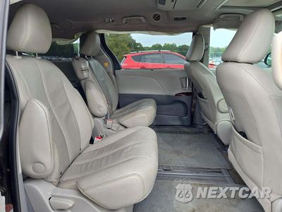 Zdjęcie 11 z 13 samochodu: 2012 TOYOTA SIENNA XLE 8-PASSENGER VIN:5TDYK3DC9CS269604 - miniatura
