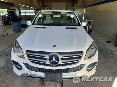 Piąte zdjęcie samochodu w środku: 2016 MERCEDES-BENZ GLE 350 4MATIC VIN:4JGDA5HB2GA788829 - miniatura