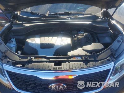 Zdjęcie 12 z 13 samochodu: 2014 KIA SORENTO EX VIN:5XYKUDA76EG459549 - miniatura