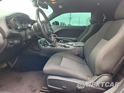Zdjęcie 7 z 12 samochodu: 2018 DODGE CHALLENGER SXT VIN:2C3CDZAG0JH121954 - miniatura