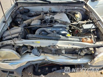 Zdjęcie 11 z 13 samochodu: 2004 TOYOTA TACOMA V6 VIN:5TEWN72N94Z428247 - miniatura