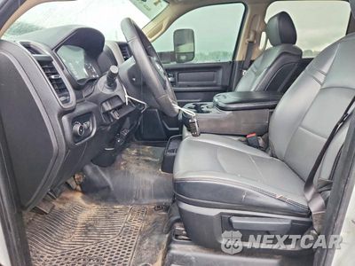 Zdjęcie 7 z 12 samochodu: 2019 RAM 2500 TRADESMAN VIN:3C6UR4HJ2KG610595 - miniatura