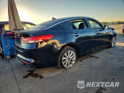 Trzecie zdjęcie samochodu z tyłu: 2017 KIA OPTIMA EX VIN:5XXGU4L37HG138709 - miniatura