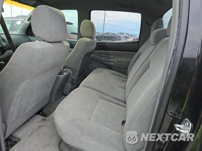Zdjęcie 6 z 11 samochodu: 2005 TOYOTA TACOMA DOUBLE CAB PRERUNNER VIN:3TMJU62N05M002050 - miniatura