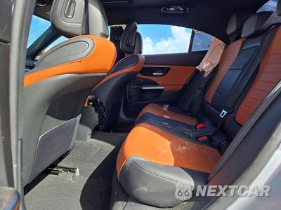 Zdjęcie 10 z 13 samochodu: 2025 MERCEDES-BENZ C 300 VIN:W1KAF4GB4SR283007 - miniatura