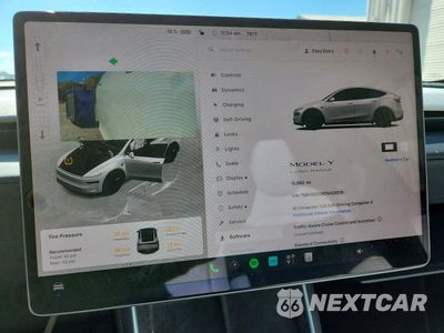 Zdjęcie 9 z 12 samochodu: 2026 TESLA MODEL Y VIN:7SAYGDED6TA425519 - miniatura
