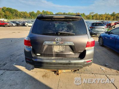 Zdjęcie 6 z 12 samochodu: 2012 TOYOTA HIGHLANDER BASE VIN:5TDBK3EH8CS160776 - miniatura