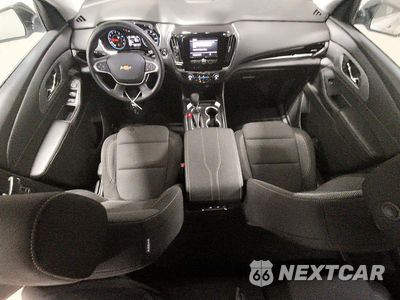 Zdjęcie 8 z 13 samochodu: 2021 CHEVROLET TRAVERSE LS VIN:1GNEVFKWXMJ103896 - miniatura