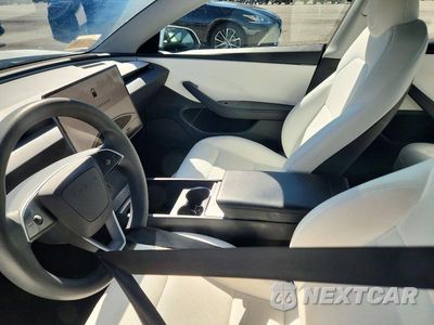 Zdjęcie 9 z 13 samochodu: 2025 TESLA MODEL 3 VIN:5YJ3E1EA9SF913348 - miniatura