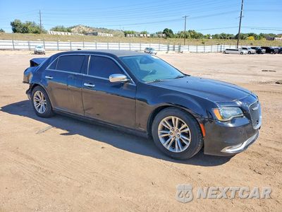 Czwarte zdjęcie samochodu z boku: 2015 CHRYSLER 300 LIMITED VIN:2C3CCAAG2FH802693 - miniatura