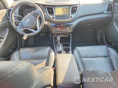 Zdjęcie 8 z 13 samochodu: 2016 HYUNDAI TUCSON LIMITED VIN:KM8J3CA20GU178793 - miniatura