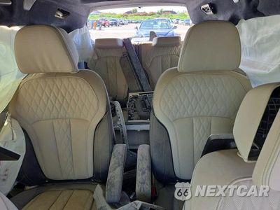 Zdjęcie 10 z 13 samochodu: 2022 BMW X7 ALPINA XB7 VIN:5UXCX6C19N9K25793 - miniatura