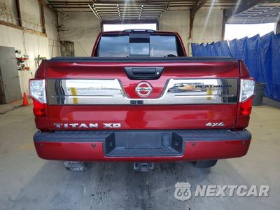 Zdjęcie 6 z 12 samochodu: 2016 NISSAN TITAN XD PLATINUM RESERVE VIN:1N6BA1F40GN515712 - miniatura
