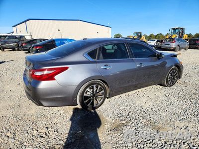 Trzecie zdjęcie samochodu z tyłu: 2018 NISSAN ALTIMA 2.5 SV VIN:1N4AL3AP7JC224526 - miniatura