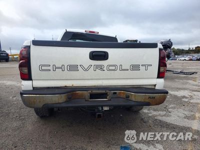Zdjęcie 6 z 12 samochodu: 2005 CHEVROLET SILVERADO K1500 VIN:1GCEK19B25E116692 - miniatura