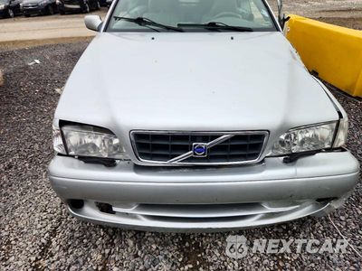 Zdjęcie 11 z 12 samochodu: 2004 VOLVO 264 VIN:YV1NC63D14J047448 - miniatura