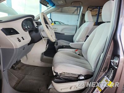 Zdjęcie 7 z 13 samochodu: 2014 TOYOTA SIENNA LE VIN:5TDKK3DC3ES438881 - miniatura
