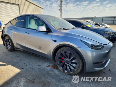 Czwarte zdjęcie samochodu z boku: 2024 TESLA MODEL Y VIN:7SAYGDEF5RA303521 - miniatura