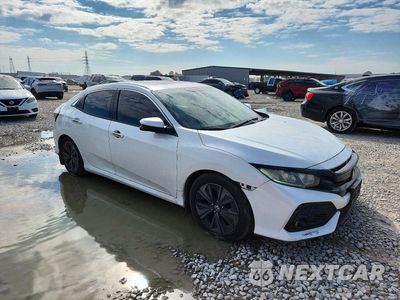 Czwarte zdjęcie samochodu z boku: 2018 HONDA CIVIC EX VIN:SHHFK7H51JU238860 - miniatura