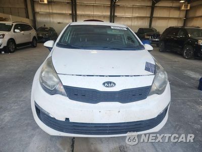 Piąte zdjęcie samochodu w środku: 2016 KIA RIO LX VIN:KNADM4A31G6541746 - miniatura