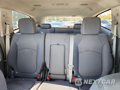 Zdjęcie 10 z 13 samochodu: 2011 CHEVROLET TRAVERSE LS VIN:1GNKVFED6BJ330139 - miniatura
