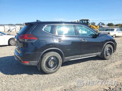 Trzecie zdjęcie samochodu z tyłu: 2018 NISSAN ROGUE S VIN:5N1AT2MV2JC742487 - miniatura