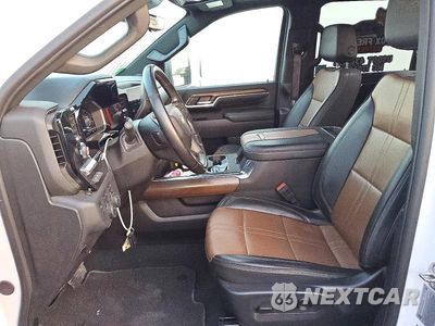 Zdjęcie 7 z 13 samochodu: 2025 CHEVROLET SILVERADO K3500 HIGH COUNTRY VIN:1GC4KVEY2SF208226 - miniatura