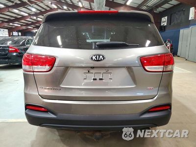 Zdjęcie 6 z 13 samochodu: 2016 KIA SORENTO LX VIN:5XYPGDA37GG065068 - miniatura