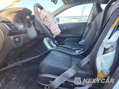 Zdjęcie 7 z 13 samochodu: 2015 HONDA ACCORD SPORT VIN:1HGCR2F59FA275081 - miniatura