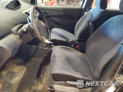 Zdjęcie 7 z 12 samochodu: 2007 TOYOTA YARIS BASE VIN:JTDBT923771094121 - miniatura