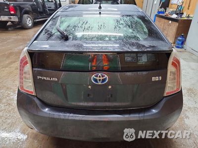 Zdjęcie 6 z 12 samochodu: 2012 TOYOTA PRIUS TWO VIN:JTDKN3DU5C1545800 - miniatura