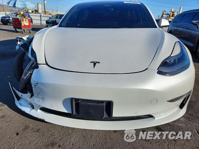 Piąte zdjęcie samochodu w środku: 2022 TESLA MODEL 3 VIN:5YJ3E1EA2NF111731 - miniatura