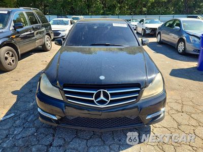 Piąte zdjęcie samochodu w środku: 2014 MERCEDES-BENZ C 250 VIN:WDDGF4HB0ER312161 - miniatura