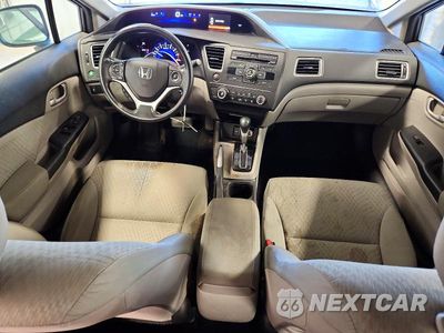 Zdjęcie 8 z 12 samochodu: 2015 HONDA CIVIC LX VIN:19XFB2F50FE121212 - miniatura