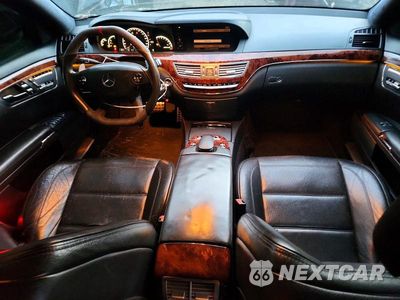Zdjęcie 8 z 12 samochodu: 2008 MERCEDES-BENZ S 63 AMG VIN:WDDNG77X58A145284 - miniatura