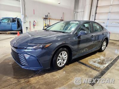 2025 TOYOTA CAMRY LE 4T1DAACK6SU627374 - główne zdjęcie licytacji z USA - miniatura