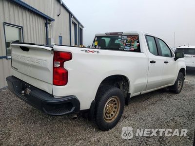 Trzecie zdjęcie samochodu z tyłu: 2020 CHEVROLET SILVERADO K1500 VIN:1GCRYAEH9LZ251426 - miniatura