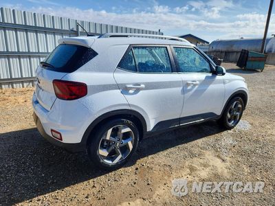 Trzecie zdjęcie samochodu z tyłu: 2025 HYUNDAI VENUE SEL VIN:KMHRC8A31SU386764 - miniatura
